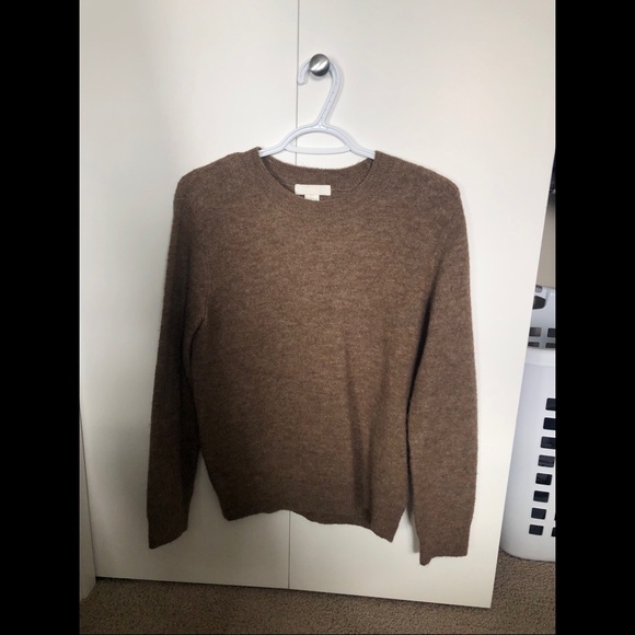 Tan sweater from H&M - Picture 1 of 1
